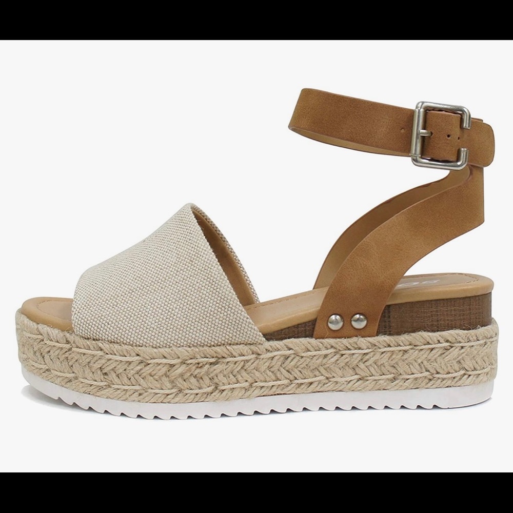 Espadrilles - Picture 2 of 3
